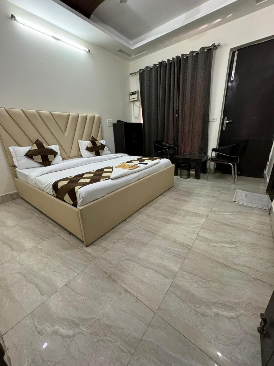 Готель Parkview Residency Ґурґаон Екстер'єр фото